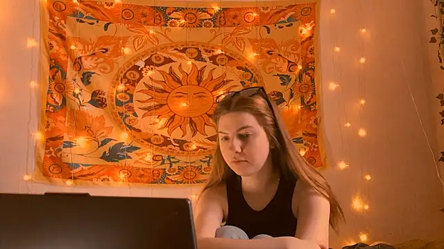 AliceCUNTach online show from April 2026 05:07:01 AM