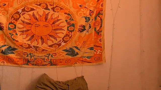 Snapshot of AliceCUNTach chatting on June 2026 06:52:02 AM AliceCUNTach online show from June 2026 06:52:02 AM