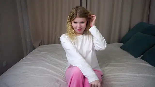 ShontaWasilko online show from September 2025 08:12:02 PM