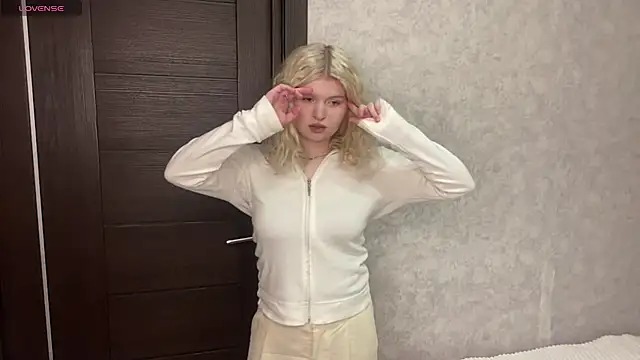 ShontaWasilko online show from February 2026 07:40:01 PM