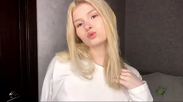 ShontaWasilko online show from March 2026 07:08:01 PM