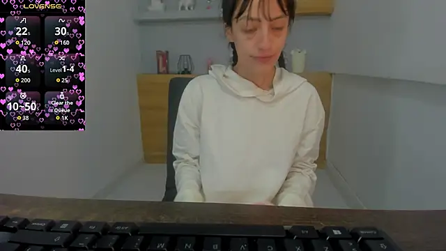 Snapshot of LunaBella55 chatting on September 2025 10:58:02 AM LunaBella55 online show from September 2025 10:58:02 AM