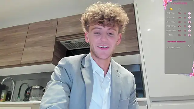 DominantAlex18 online show from February 2026 02:23:02 PM