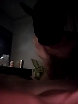 dogslavehf online show from October 2025 07:08:01 PM