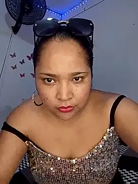 Angelly ricura online show from April 2026 06:05:01 PM