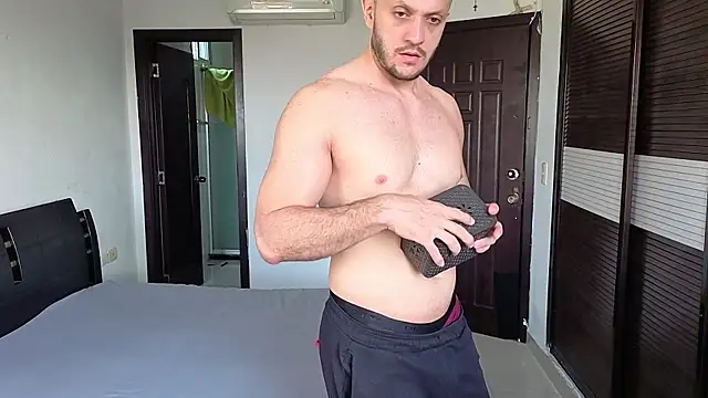 Snapshot of TeddyBear_07 chatting on July 2026 11:46:02 AM TeddyBear 07 online show from July 2026 11:46:02 AM