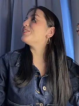 Angeldusttt online show from September 2025 06:21:01 PM