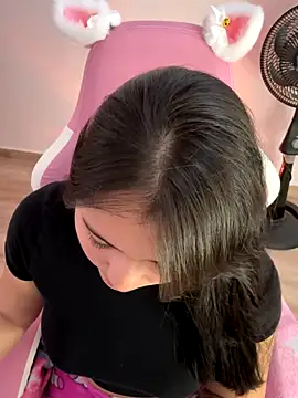 Angeldusttt online show from October 2025 05:13:02 PM