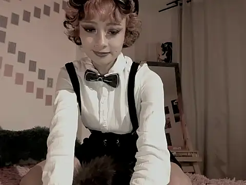 Kleo X online show from October 2025 02:45:01 AM