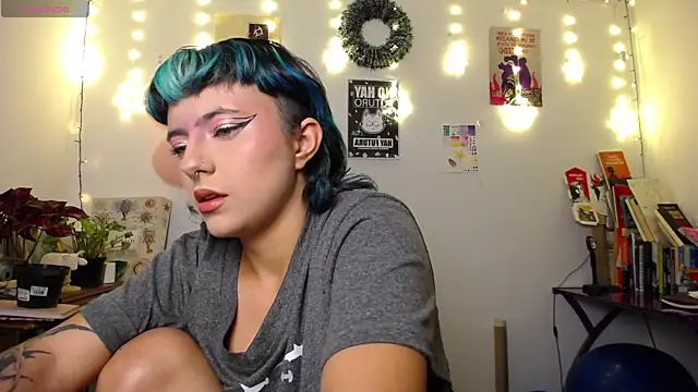 AlmaNanax online show from December 2025 02:08:02 AM