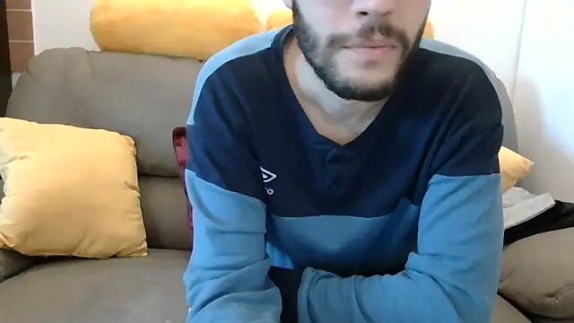 Amicisegreti online show from November 2025 06:37:01 AM