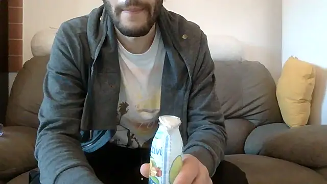 Amicisegreti online show from April 2026 05:27:01 AM