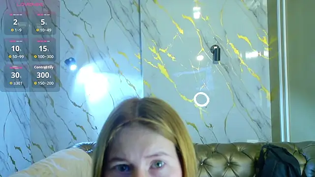 Olivia11  online show from December 2025 11:37:02 AM