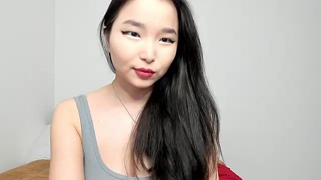 Soyun Mia online show from April 2026 12:06:02 PM