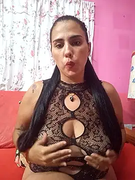 Snapshot of kariciasecreta chatting on January 2026 03:10:02 AM kariciasecreta online show from January 2026 03:10:02 AM