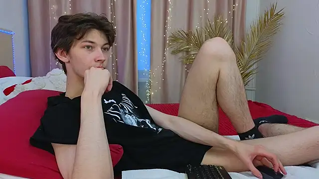  Den1s  online show from November 2025 12:39:02 PM