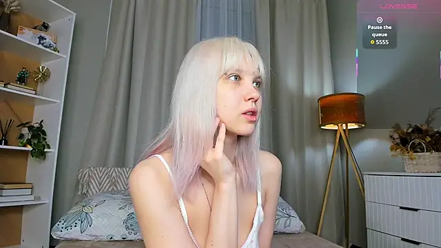 ErinBissonnette online show from March 2026 07:21:02 PM