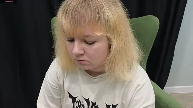 DianaJacobs online show from November 2025 08:46:02 AM