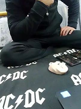 yazinyazin1 online show from December 2025 05:30:01 PM