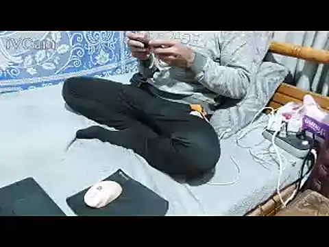 yazinyazin1 online show from March 2026 04:45:01 PM