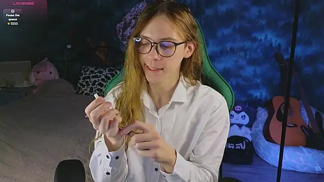 artass2 online show from October 2025 04:22:01 PM