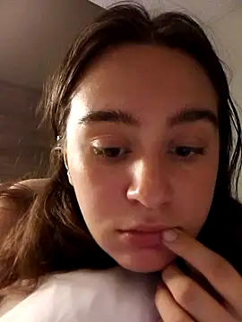 freakylittlebitch69 online show from October 2025 05:47:02 AM