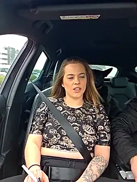 Luna Lynn online show from March 2026 11:27:01 AM