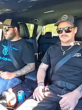 Snapshot of brokecountrylads chatting on October 2025 05:51:02 AM brokecountrylads online show from October 2025 05:51:02 AM