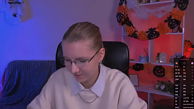 gloria bubble online show from November 2025 08:00:01 PM