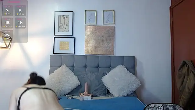  naomi s online show from October 2025 02:18:01 PM