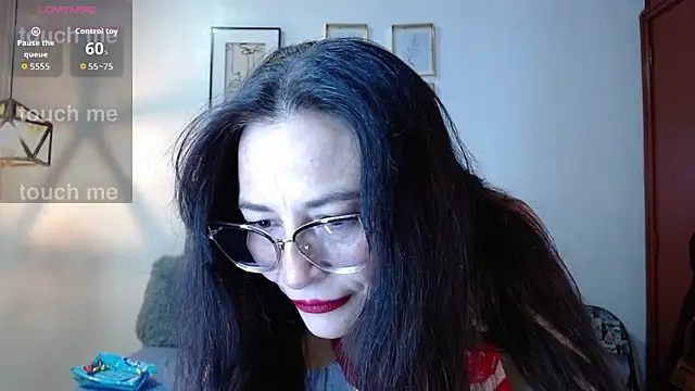  naomi s online show from April 2026 01:38:02 PM
