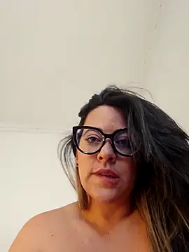 Snapshot of Nicoleefaith_ chatting on May 2026 11:48:01 AM Nicoleefaith online show from May 2026 11:48:01 AM