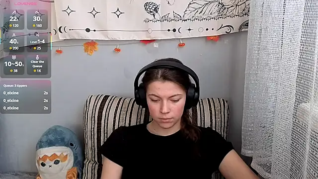 CutieAnny online show from November 2025 06:34:02 AM