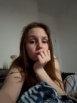 HoneyLace  online show from December 2025 11:08:02 AM