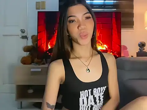 Snapshot of CassieSommereux chatting on February 2026 11:33:01 PM CassieSommereux online show from February 2026 11:33:01 PM