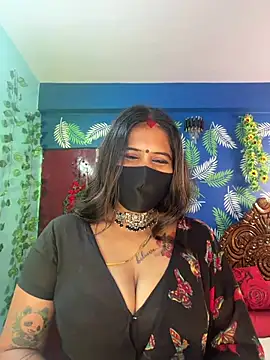 V-Hot-Sweti online show from July 2026 05:41:02 PM