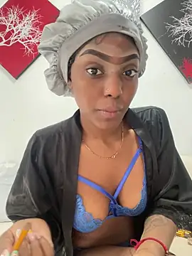 zaracollins01 online show from September 2025 01:45:01 PM