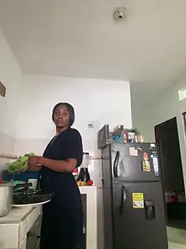 zaracollins01 online show from December 2025 04:47:01 PM