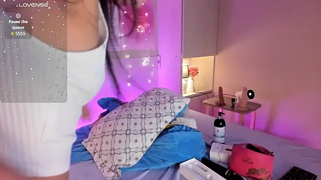 LexxaQueen online show from November 2025 04:12:01 AM