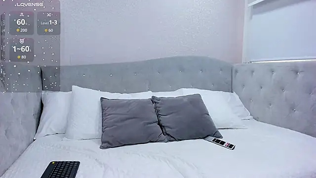 katia parker  online show from September 2025 07:48:02 PM