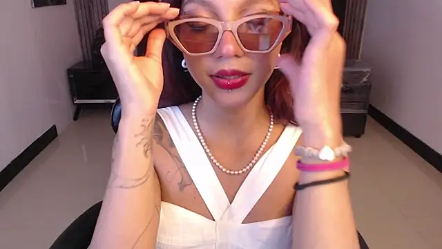 Snapshot of Lyynn_ch chatting on September 2025 10:21:02 PM Lyynn ch online show from September 2025 10:21:02 PM
