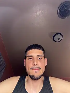 crazyblaze002 online show from April 2026 02:33:01 AM