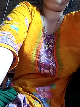 Snapshot of Cute_Pagli chatting on October 2025 07:28:02 AM Cute Pagli online show from October 2025 07:28:02 AM