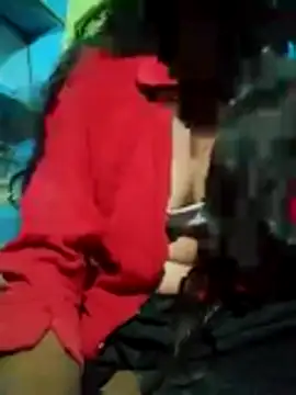 Snapshot of Pari_queen_44 chatting on October 2025 04:57:01 PM Pari queen 44 online show from October 2025 04:57:01 PM