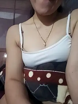 LucyyLy online show from January 2026 11:58:01 AM