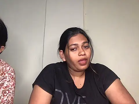 Snapshot of HoleyCoupon chatting on January 2026 01:24:01 PM HoleyCoupon online show from January 2026 01:24:01 PM