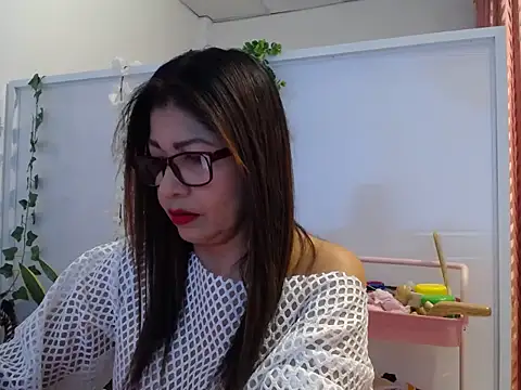 Snapshot of Manuela_lara_ chatting on October 2025 03:00:01 PM Manuela lara online show from October 2025 03:00:01 PM