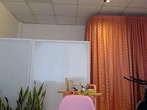 Snapshot of Manuela_lara_ chatting on October 2025 02:27:02 PM Manuela lara online show from October 2025 02:27:02 PM