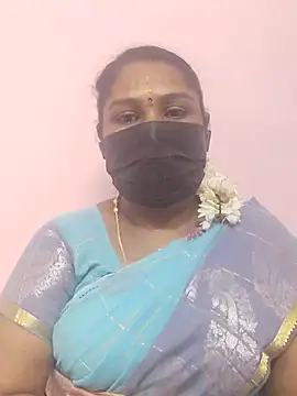 Snapshot of Tamil_Azhaghi25 chatting on September 2025 04:40:02 PM Tamil Azhaghi25 online show from September 2025 04:40:02 PM
