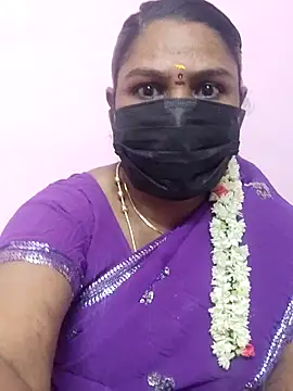 Snapshot of Tamil_Azhaghi25 chatting on September 2025 04:40:02 PM Tamil Azhaghi25 online show from September 2025 04:40:02 PM